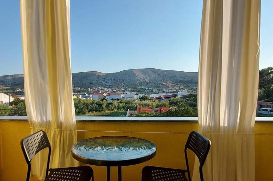 Apartments Kate Паг Экстерьер фото