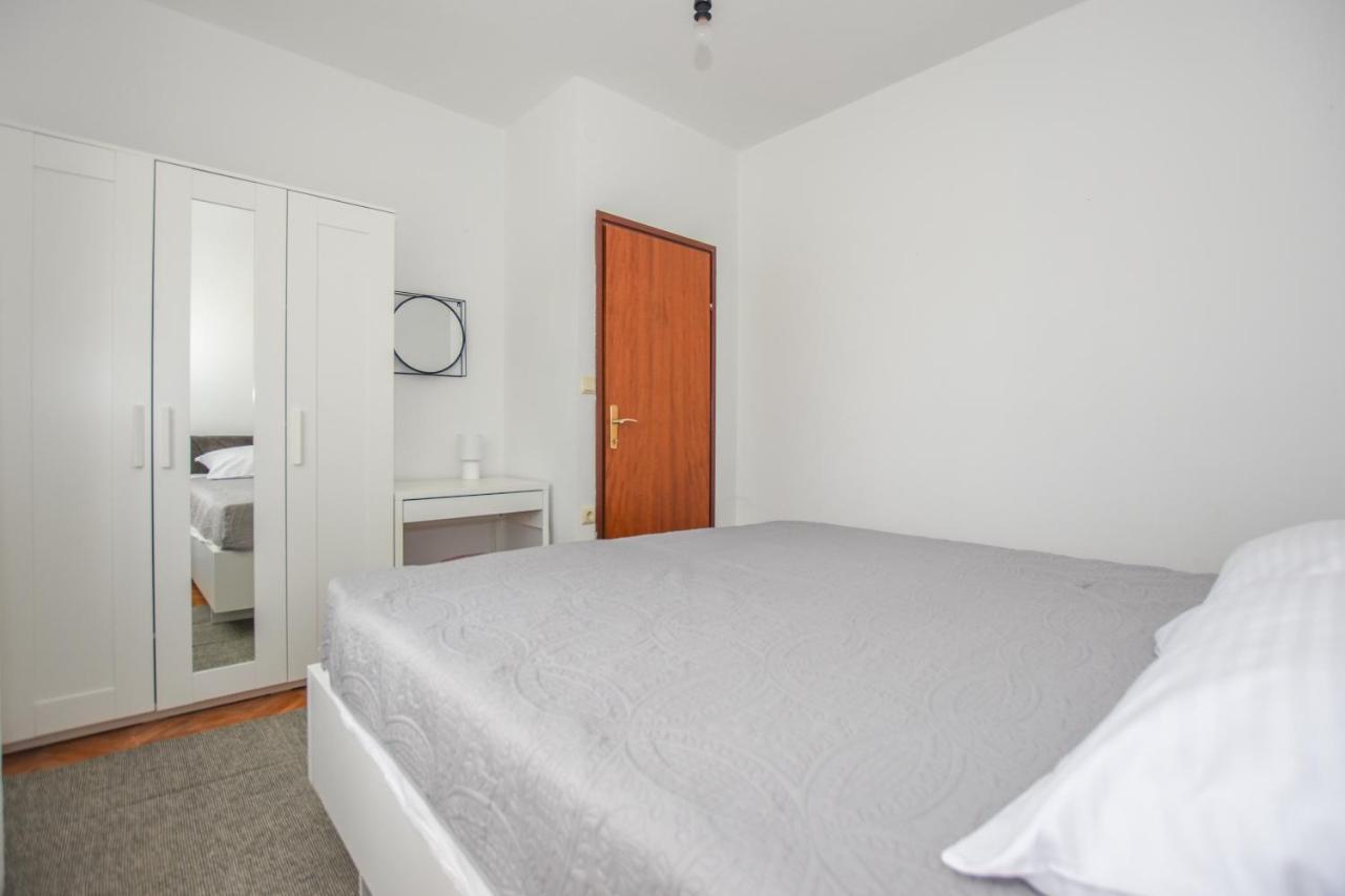Apartments Kate Паг Экстерьер фото