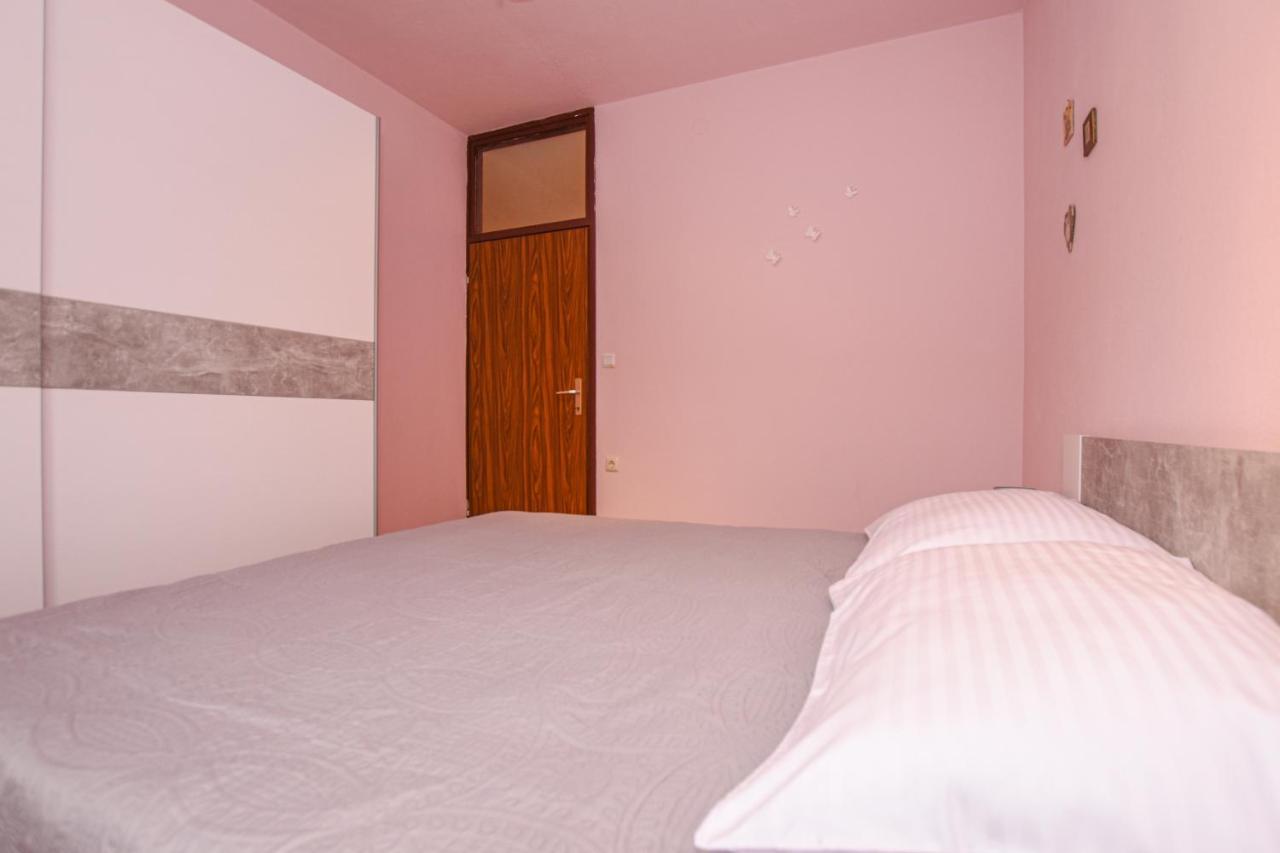 Apartments Kate Паг Экстерьер фото
