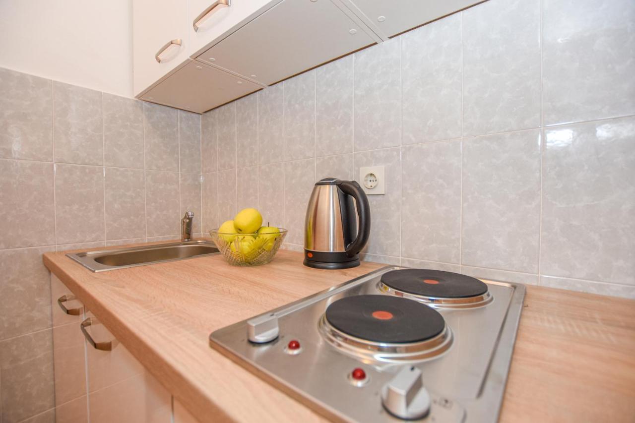 Apartments Kate Паг Экстерьер фото