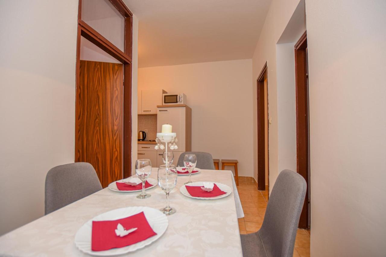 Apartments Kate Паг Экстерьер фото