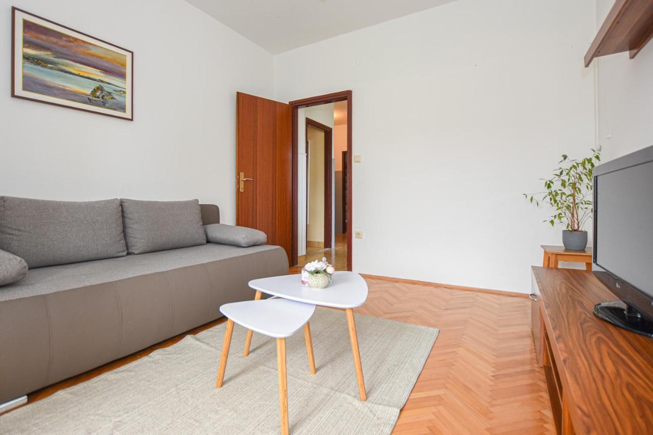 Apartments Kate Паг Экстерьер фото